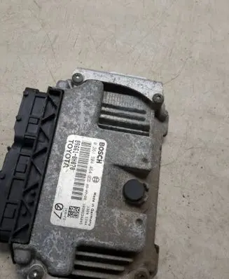 Toyota Aygo AB10 Engine control unit/module 0261S04464 896610H070 103S34045