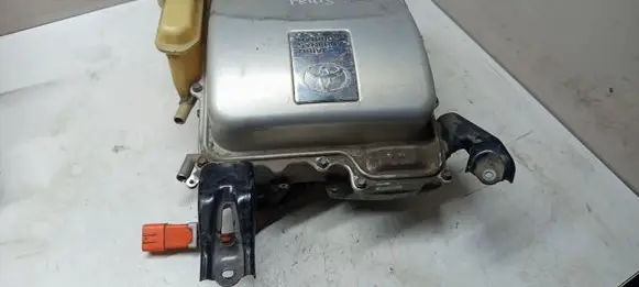 Toyota Prius (NHW20) Voltage converter inverter G920047121