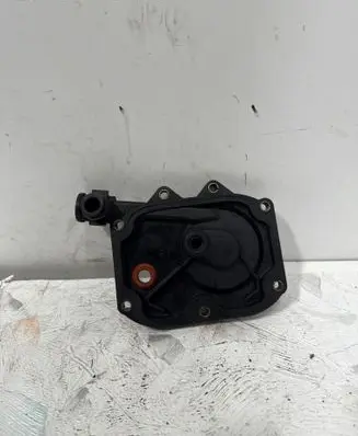 BMW 5 E39 Oil breather separator 7501563