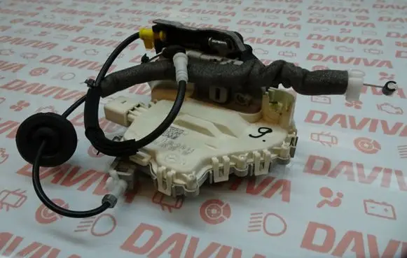 Audi A7 S7 4G Front door lock 8J2837016E