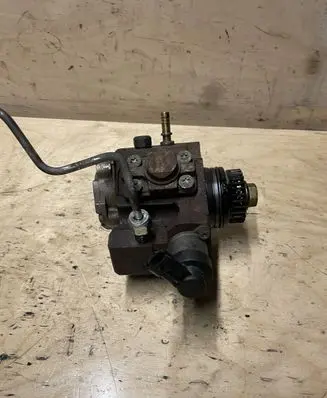 Renault Trafic II (X83) Fuel injection high pressure pump H8200690744 0445010170
