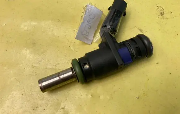 Mercedes-Benz A W169 Fuel injector A0000788749