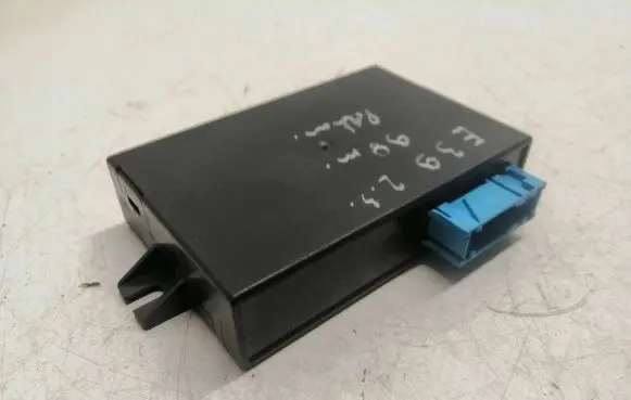 BMW 5 E39 Comfort/convenience module 65718375497