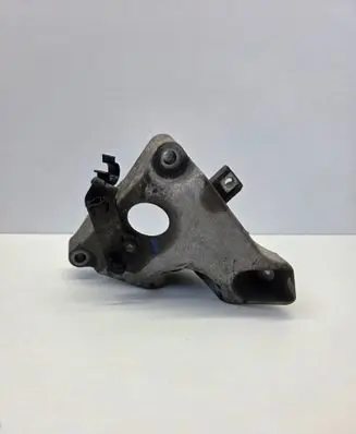 BMW X1 E84 Engine mounting bracket 6777061 15867410