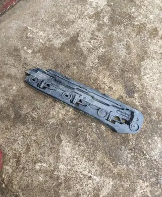 Volkswagen Caddy Front bumper mounting bracket 1T0807050