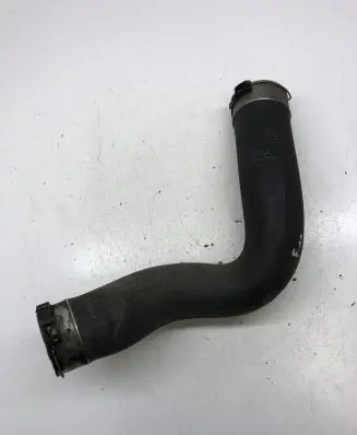 BMW 5 F10 F11 Intercooler hose/pipe 1161857189701 11618571897 8571897