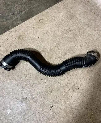 Mercedes-Benz B W246 W242 Intercooler hose/pipe A2465200001