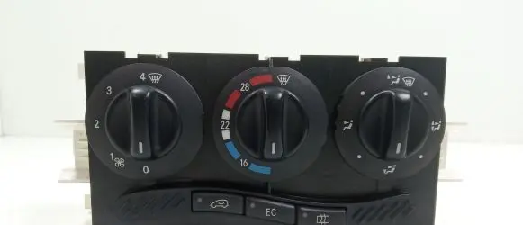 Mercedes-Benz A W168 Climate control unit 1688300485 M1626
