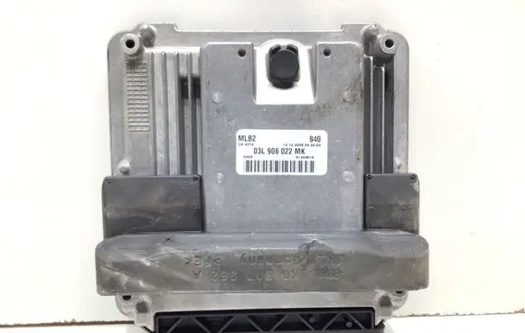 Audi A4 S4 B8 8K Engine control unit/module 03L906022MK 0281015583