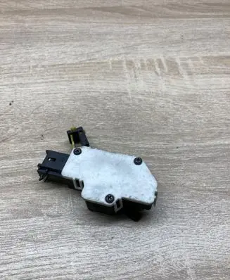 Renault Laguna II Clutch pedal sensor 8200110893B