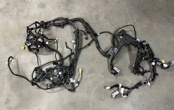 Toyota Auris E180 Engine installation wiring loom 821160Z850F
