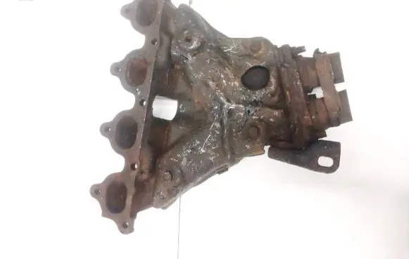 Mazda 323 Exhaust manifold