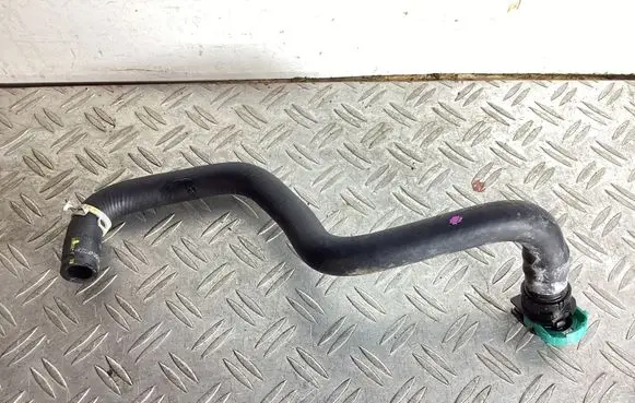 Engine coolant pipe/hose