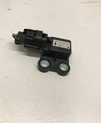 Mitsubishi Pajero Airbag deployment crash/impact sensor X2T22371A