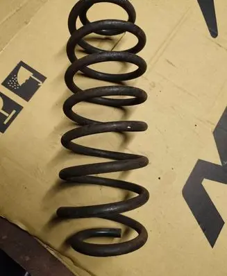 Chrysler PT Cruiser Rear coil spring 