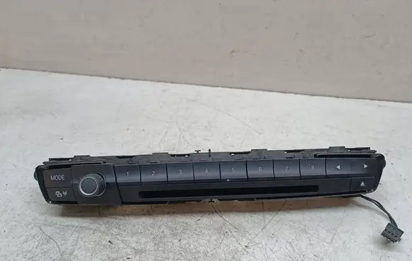 BMW 1 F20 F21 Radio/CD/DVD/GPS head unit 7171212