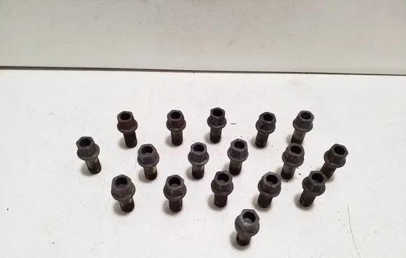 Volkswagen PASSAT B8 Nuts/bolts 