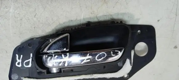Peugeot 607 Front door interior handle 9629100777