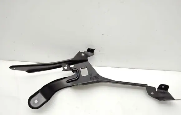 Fender mounting bracket