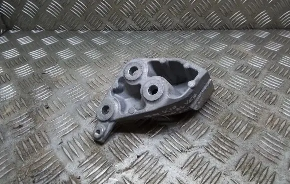 Lexus ES 250 - 300 - 330 Other engine bay part