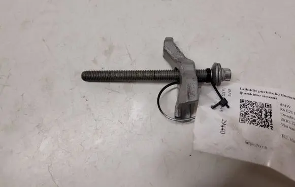 BMW X6 E71 Fuel Injector clamp holder