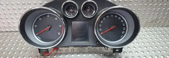Opel Insignia A Speedometer (instrument cluster) S25053878 20970768