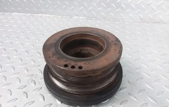 BMW 5 E39 Crankshaft pulley 2247880