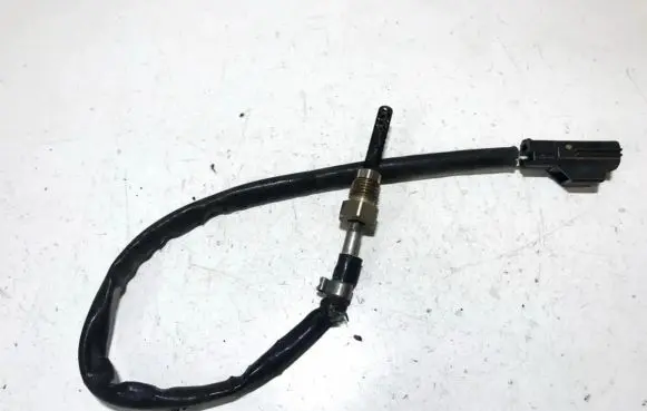 Volvo V70 Exhaust gas temperature sensor 30751456a