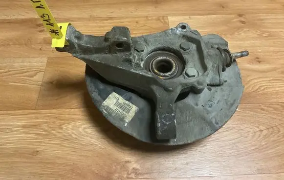 Volvo V70 Front wheel hub spindle knuckle 9461943