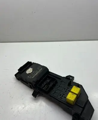 Opel Signum Fuse module 460023260