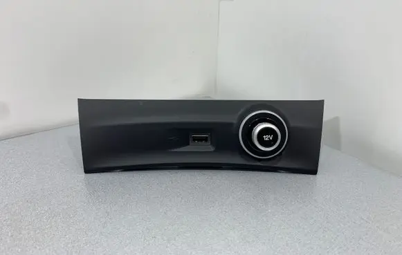 Alfa Romeo Stelvio USB socket connector 00505493820 156115933