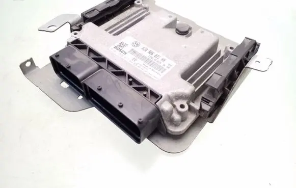 Volkswagen Touran I Engine control unit/module 03G906021HN 0281013617