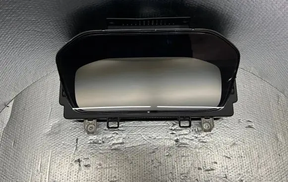 Volvo XC90 Speedometer (instrument cluster) 31472761AA 31472761