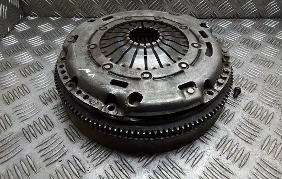 Volkswagen Golf Cross Clutch set kit 03C141025H 03C141031E