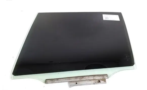 Toyota RAV 4 (XA30) Rear door window glass 68104-42120