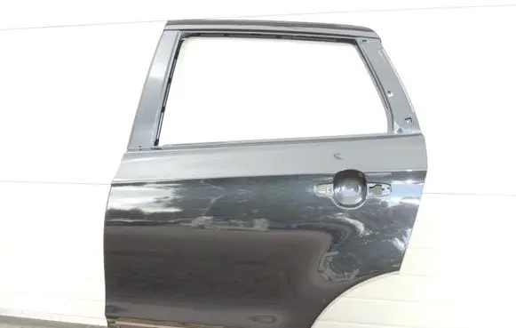 Suzuki SX4 S-Cross Rear door 68004-61M00