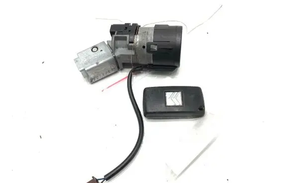 Citroen C4 I Picasso Ignition lock 9663123380