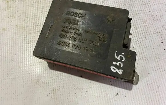 Mercedes-Benz E W124 Airbag control unit/module a0048201910 0048201910