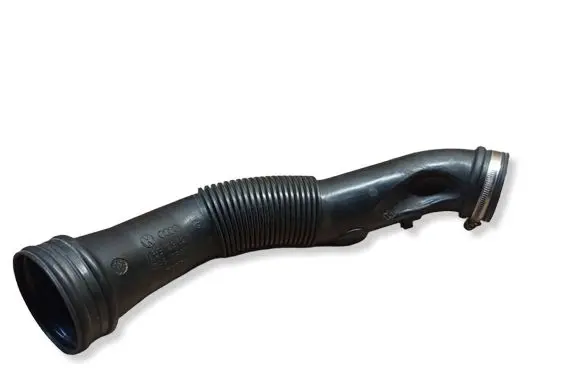 Volkswagen PASSAT B5.5 Air intake hose/pipe 06B129627