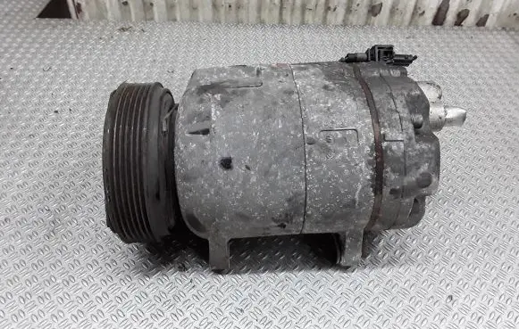 Volkswagen Golf IV Air conditioning (A/C) compressor (pump) 1J0820803B