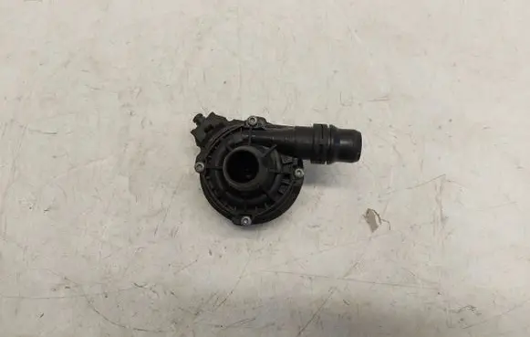 Peugeot 508 II Water pump 9823813380-JLK01