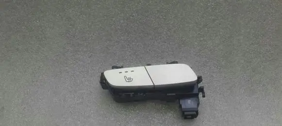 Mercedes-Benz C W205 Seat heating switch A2139057302