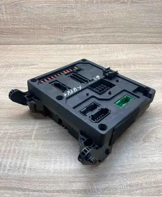Seat Alhambra (Mk1) Fuse module 7M0962258J S108145200