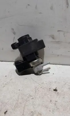 KIA Carens I Vacuum valve 70027200 15T3210560