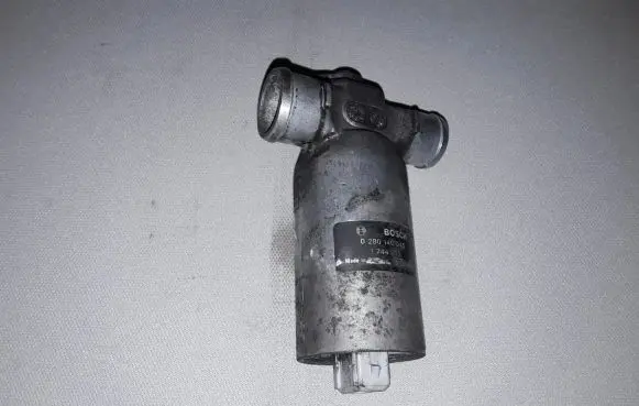 BMW X5 E53 Valve 1744713