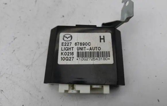 Mazda CX-7 Light module LCM E22767890C
