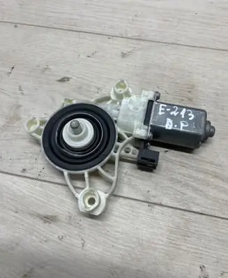 Mercedes-Benz E W213 Front door window regulator motor A0009065706 0003698553 A76187111