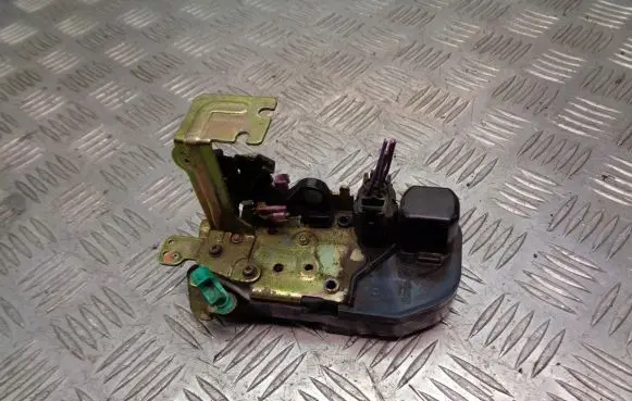Chrysler Pacifica Rear door lock