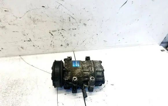 Volvo V50 Air conditioning (A/C) compressor (pump) 3m5h19d629he