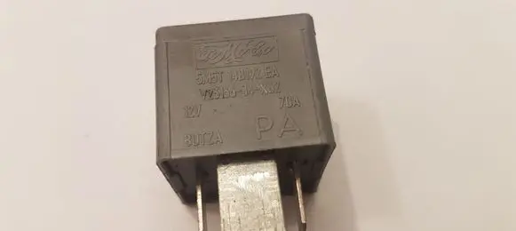 Ford Mondeo Mk III Other relay 5M5T14B192EA